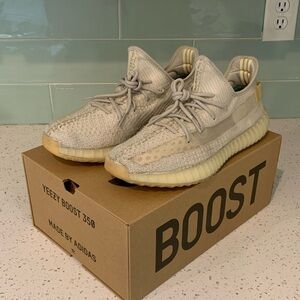 (SOLD) Yeezy Adidas Boost 350 V2 Light